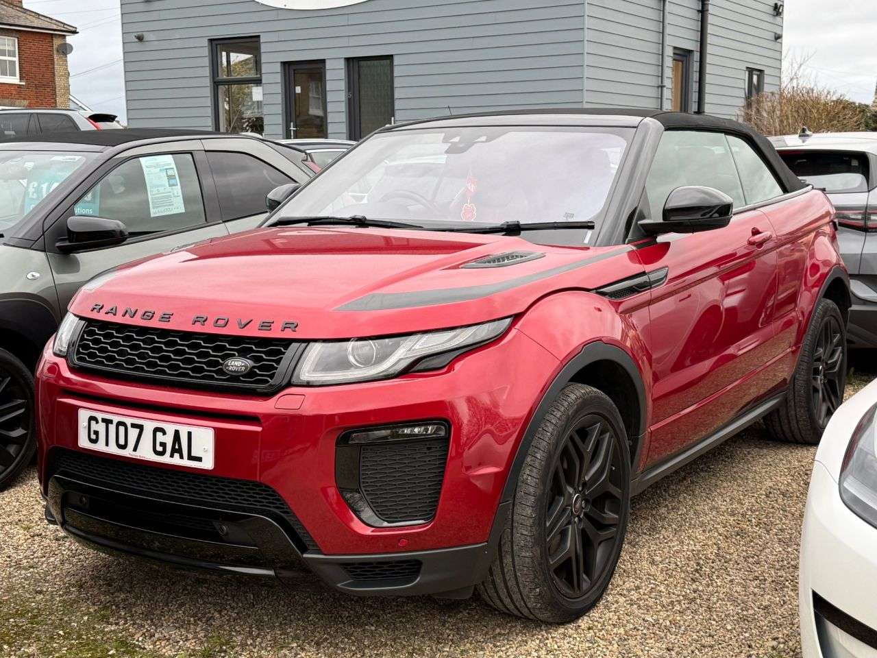 A 2016 LAND ROVER RANGE ROVER EVOQUE 2.0 TD4 HSE Dynamic Convertible 2dr Diesel Auto 4WD Euro 6 (s/s) (180 ps) A 2016 LAND ROVER RANGE ROVER EVOQUE 2.0 TD4 HSE Dynamic Convertible 2dr Diesel Auto 4WD Euro 6 (s/s) (180 ps)