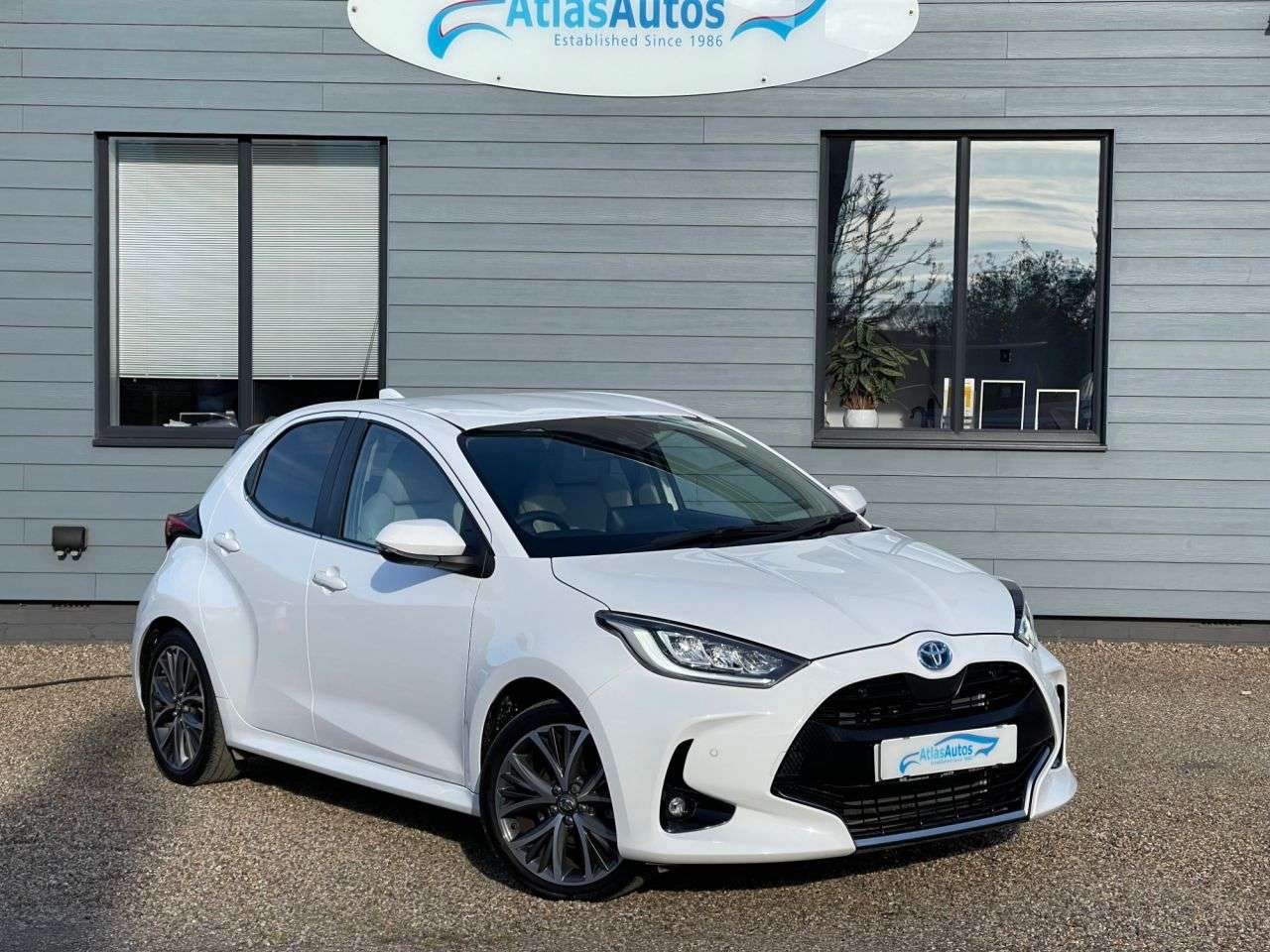 A 2023 TOYOTA YARIS 1.5 VVT-h Excel Hatchback 5dr Petrol Hybrid E-CVT Euro 6 (s/s) (116 ps) SAT A 2023 TOYOTA YARIS 1.5 VVT-h Excel Hatchback 5dr Petrol Hybrid E-CVT Euro 6 (s/s) (116 ps) SAT
