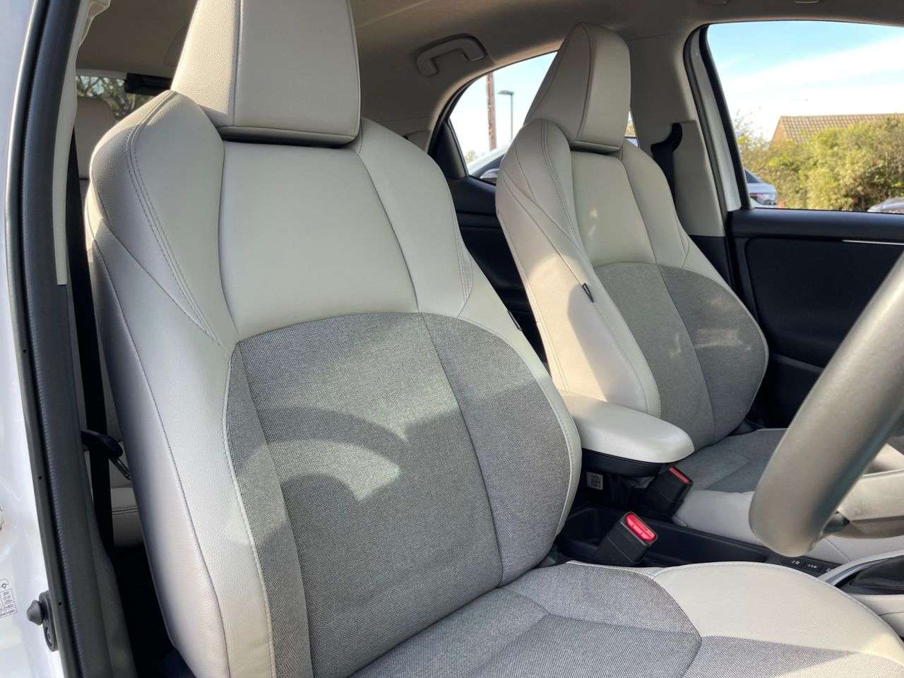 A 2023 TOYOTA YARIS 1.5 VVT-h Excel Hatchback 5dr Petrol Hybrid E-CVT Euro 6 (s/s) (116 ps) SAT A 2023 TOYOTA YARIS 1.5 VVT-h Excel Hatchback 5dr Petrol Hybrid E-CVT Euro 6 (s/s) (116 ps) SAT