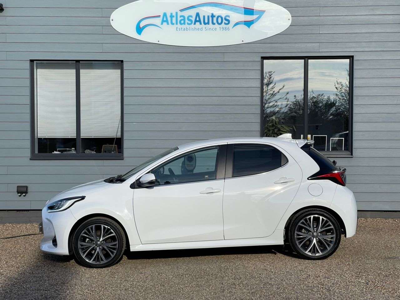 2023 TOYOTA YARIS 2023 TOYOTA YARIS