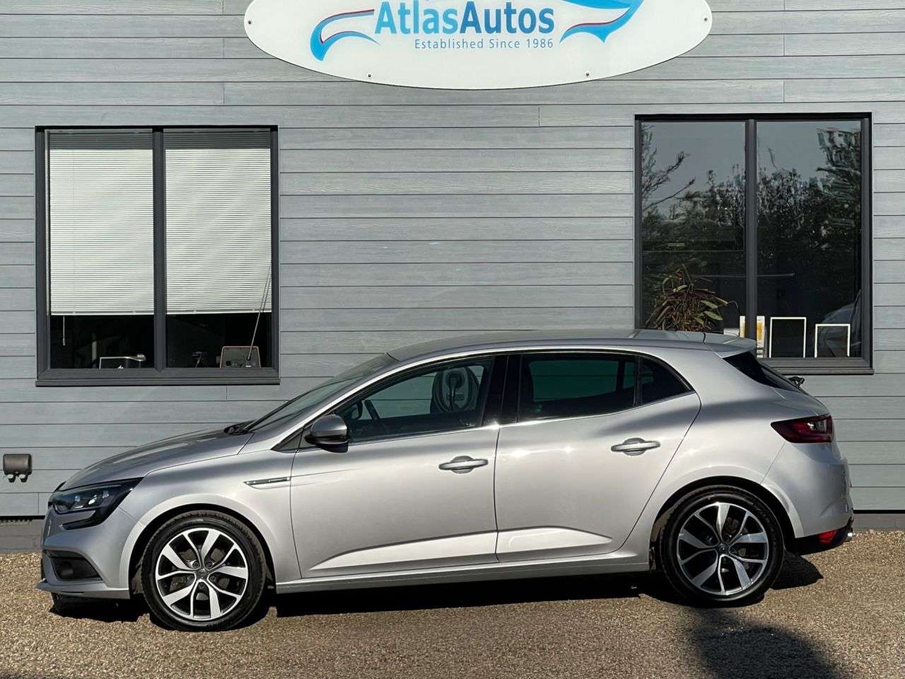 2017 RENAULT MEGANE 2017 RENAULT MEGANE