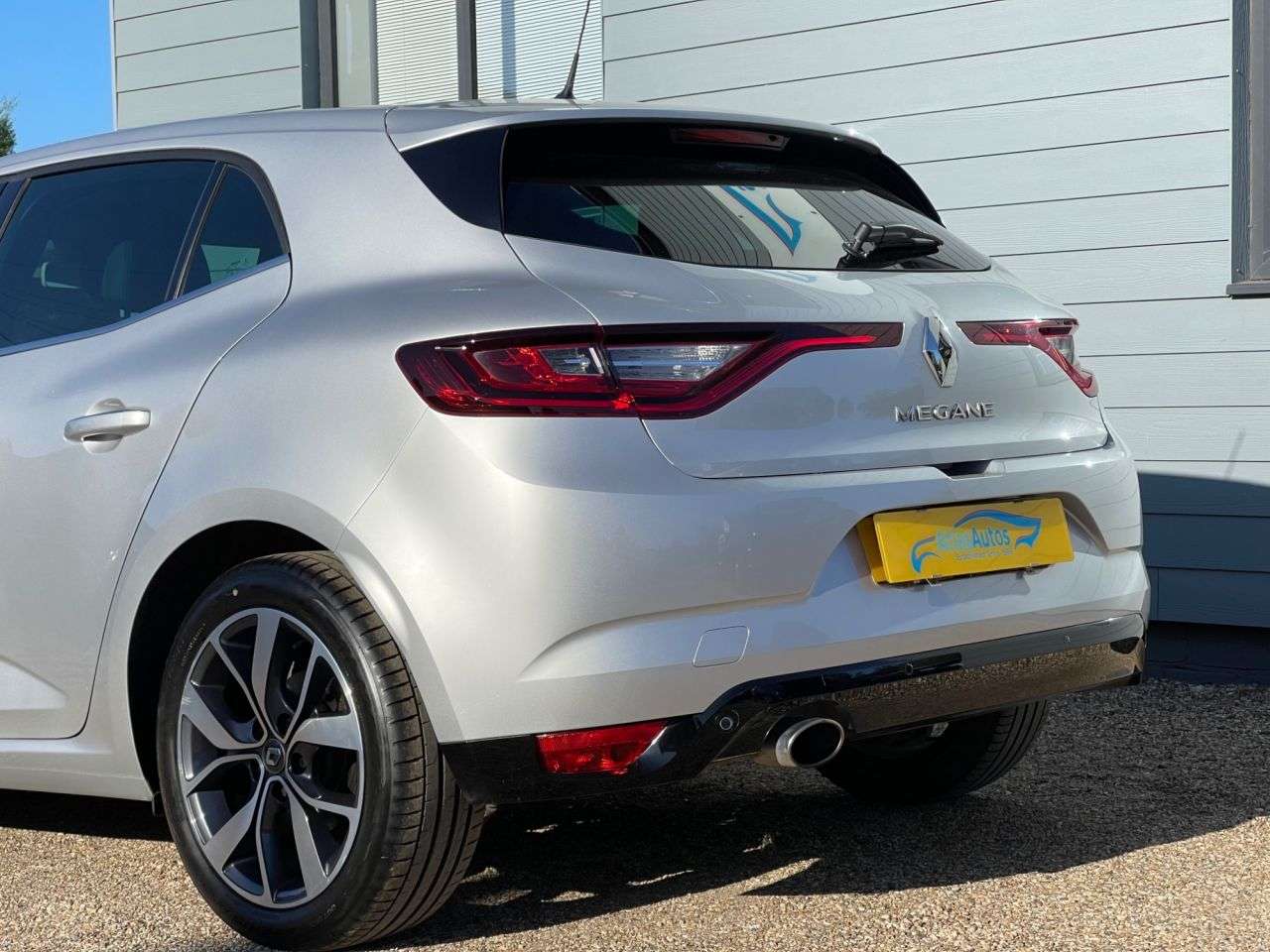 2017 RENAULT MEGANE 2017 RENAULT MEGANE
