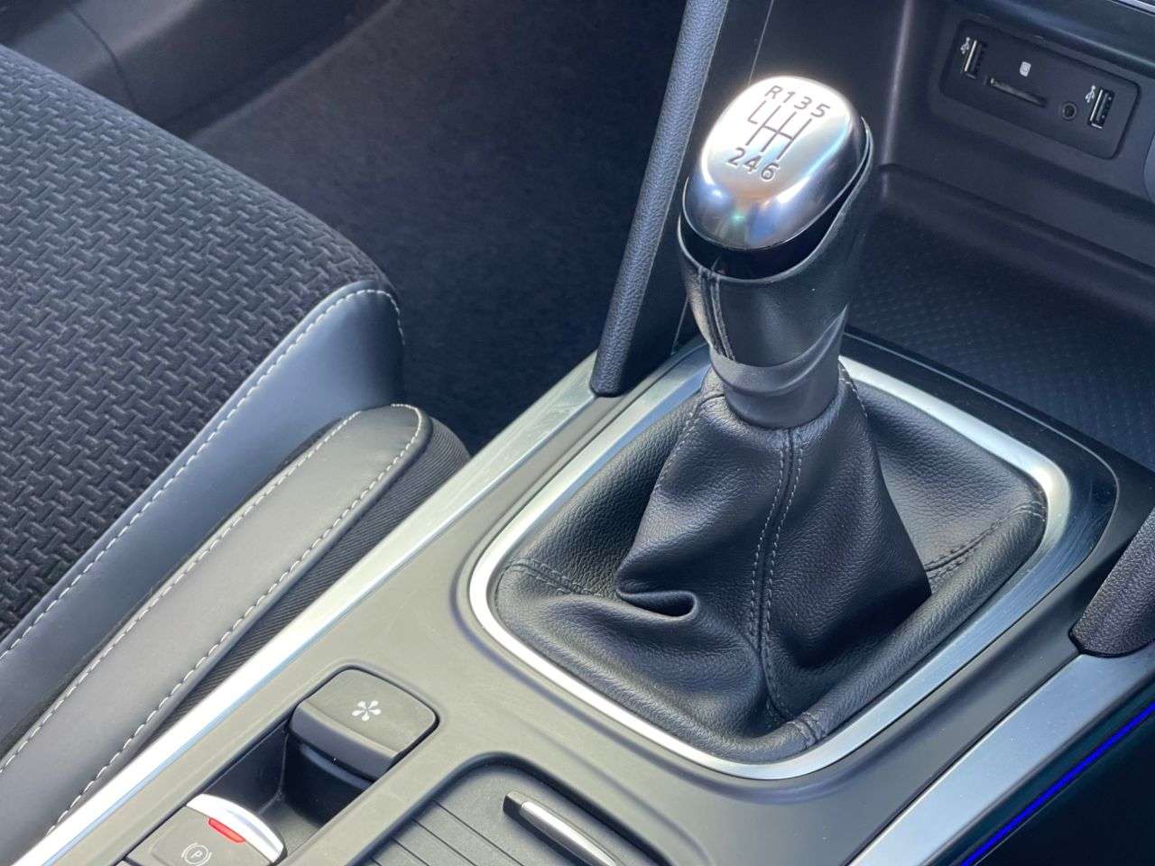 2017 RENAULT MEGANE 2017 RENAULT MEGANE