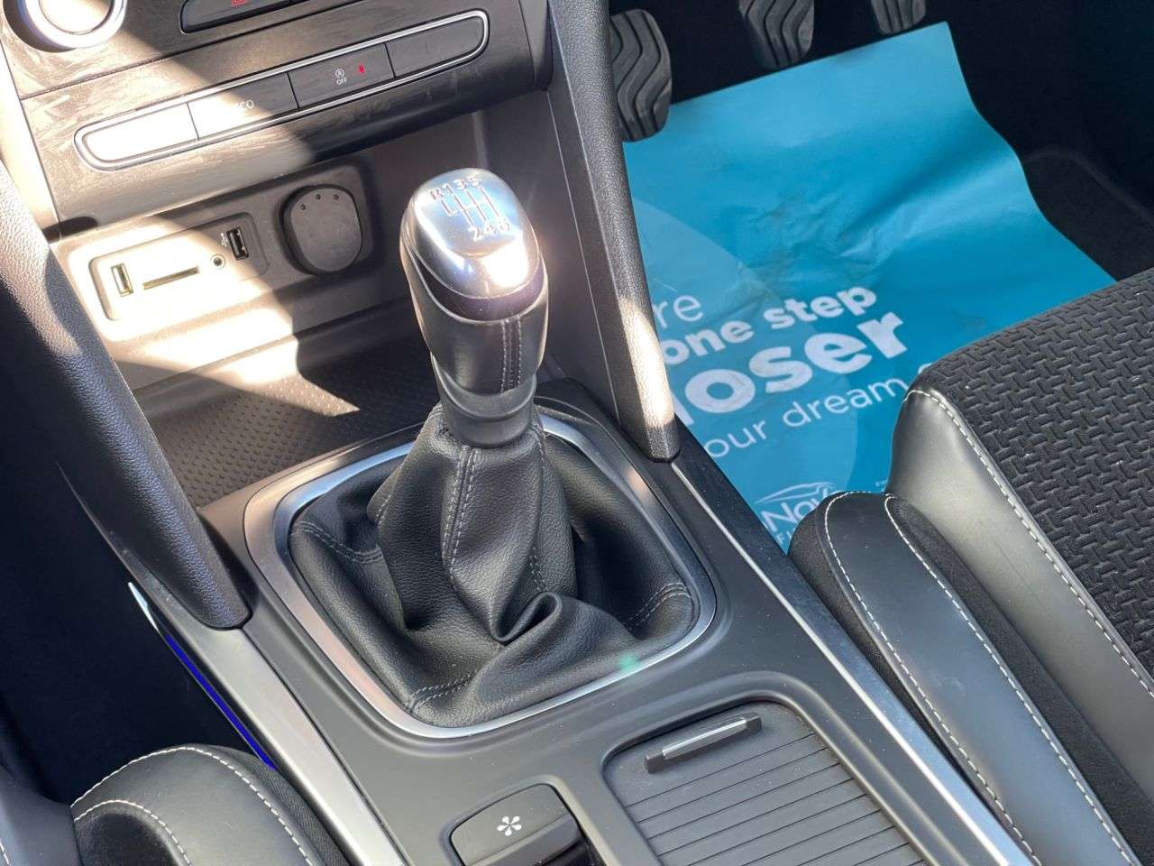 2017 RENAULT MEGANE 2017 RENAULT MEGANE