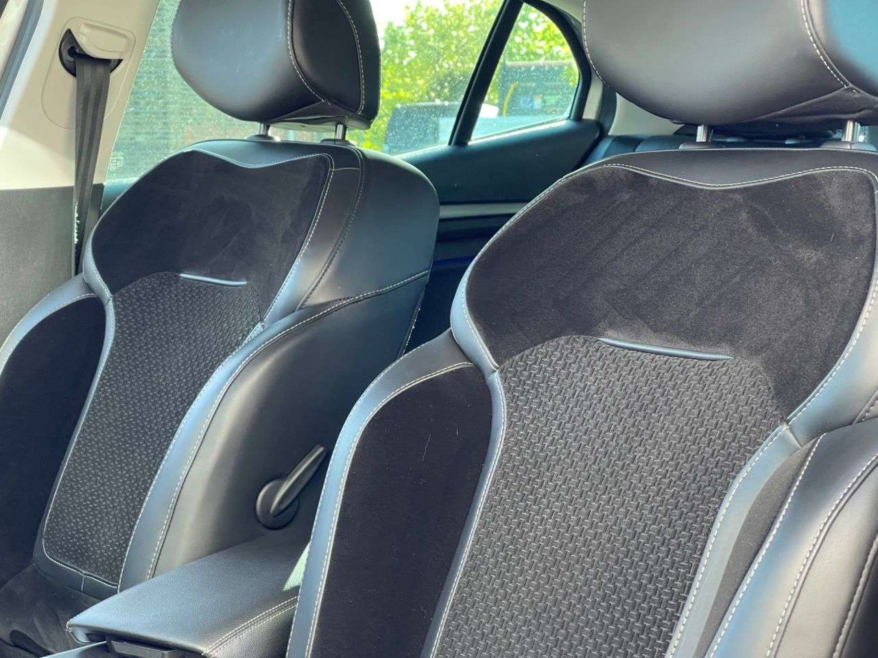 2017 RENAULT MEGANE 2017 RENAULT MEGANE
