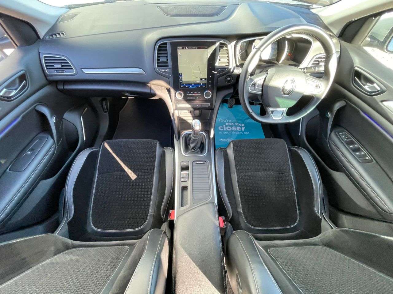 2017 RENAULT MEGANE 2017 RENAULT MEGANE