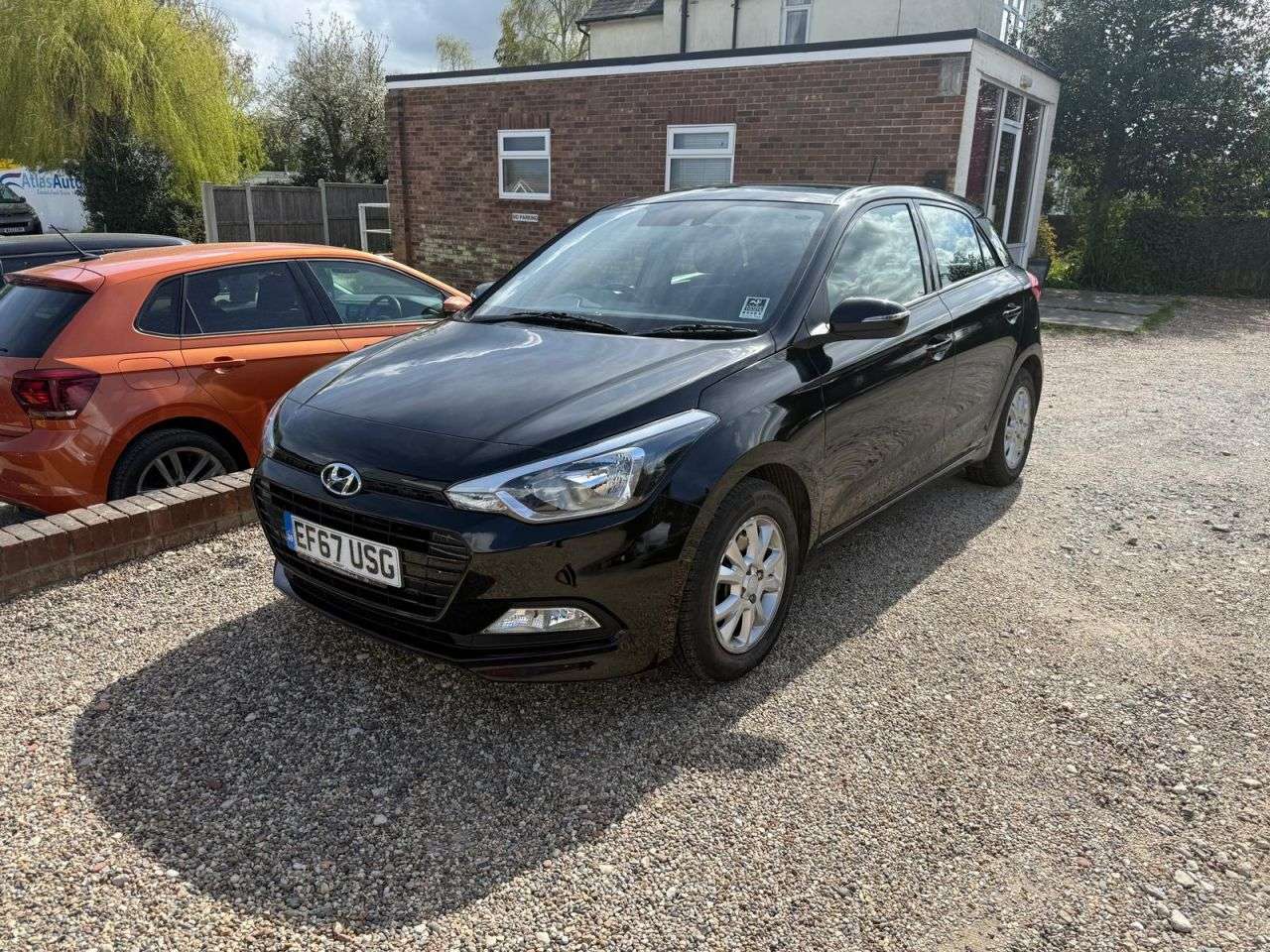 A 2017 HYUNDAI I20 1.0 T-GDi SE Hatchback 5dr Petrol Manual Euro 6 (100 ps) A 2017 HYUNDAI I20 1.0 T-GDi SE Hatchback 5dr Petrol Manual Euro 6 (100 ps)