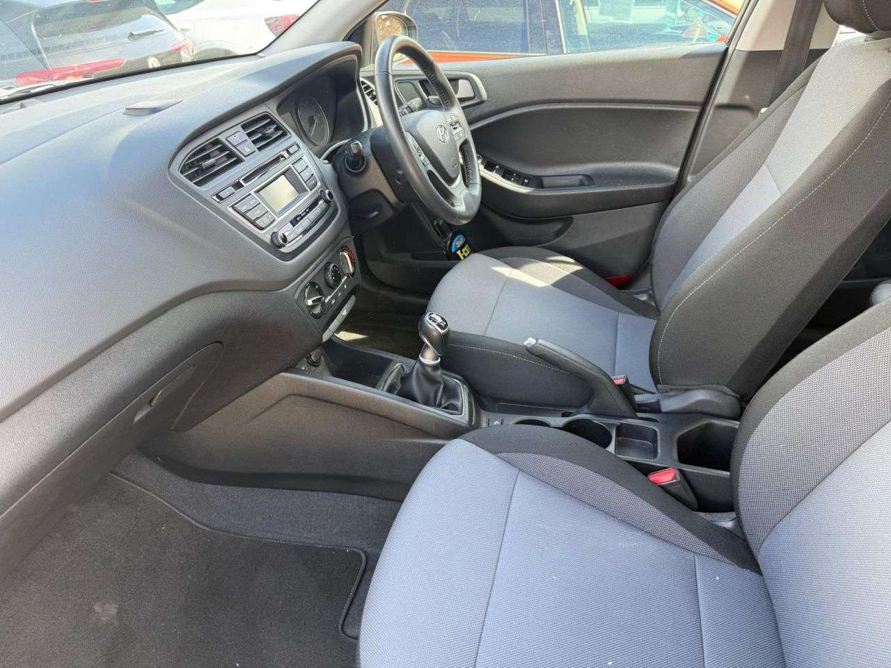 A 2017 HYUNDAI I20 1.0 T-GDi SE Hatchback 5dr Petrol Manual Euro 6 (100 ps) A 2017 HYUNDAI I20 1.0 T-GDi SE Hatchback 5dr Petrol Manual Euro 6 (100 ps)