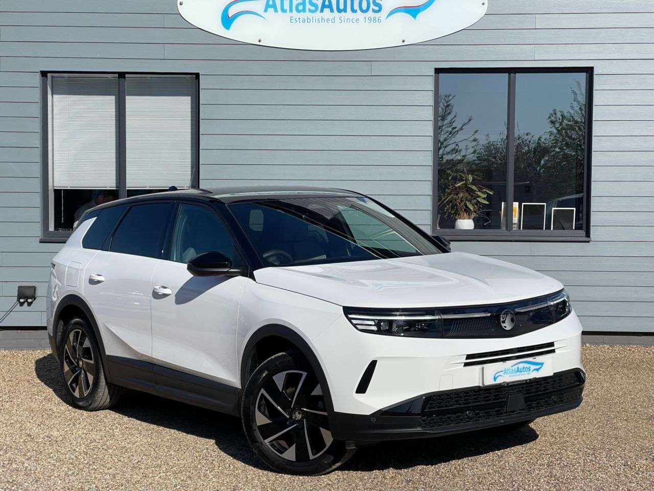 A 2025 VAUXHALL GRANDLAND 1.2 GS SUV 5dr Petrol Hybrid e-DCT Euro 6 (s/s) (136 ps) REVERSE CAMERA, PA A 2025 VAUXHALL GRANDLAND 1.2 GS SUV 5dr Petrol Hybrid e-DCT Euro 6 (s/s) (136 ps) REVERSE CAMERA, PA