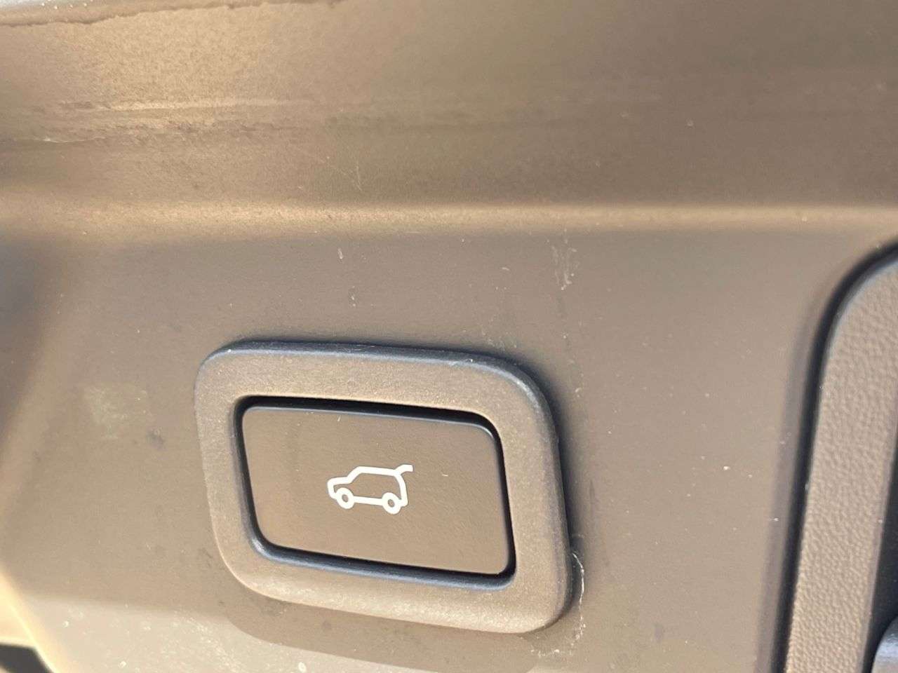 2022 LAND ROVER RANGE ROVER VELAR 2022 LAND ROVER RANGE ROVER VELAR