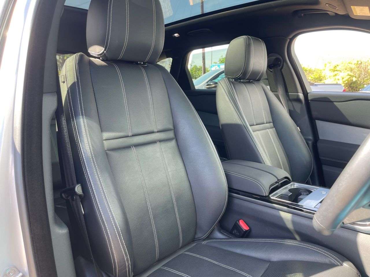 2022 LAND ROVER RANGE ROVER VELAR 2022 LAND ROVER RANGE ROVER VELAR