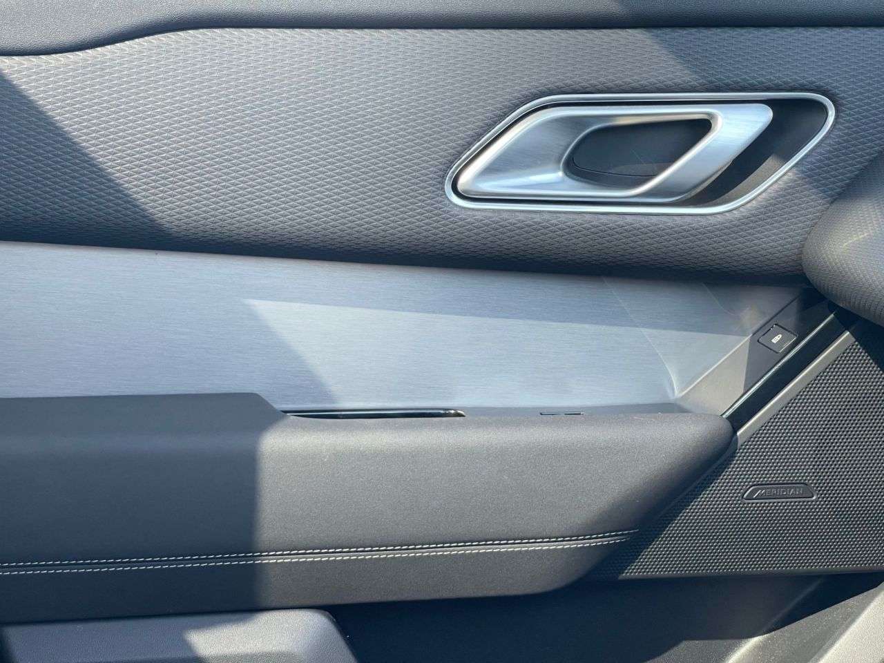 2022 LAND ROVER RANGE ROVER VELAR 2022 LAND ROVER RANGE ROVER VELAR