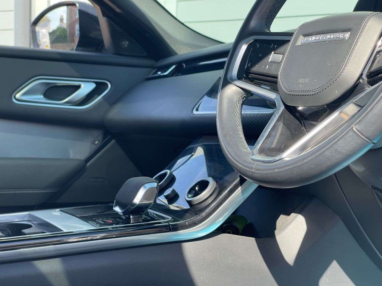 2022 LAND ROVER RANGE ROVER VELAR 2022 LAND ROVER RANGE ROVER VELAR