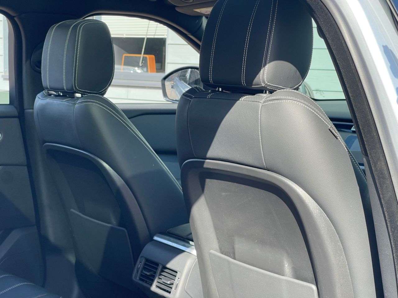 2022 LAND ROVER RANGE ROVER VELAR 2022 LAND ROVER RANGE ROVER VELAR