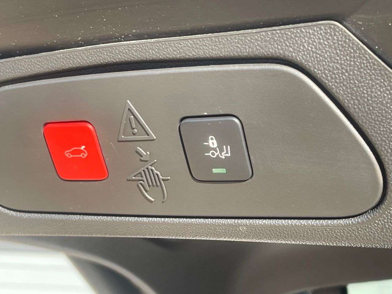 A 2023 VAUXHALL GRANDLAND 1.2 Turbo Ultimate SUV 5dr Petrol Auto Euro 6 (s/s) (130 ps) A 2023 VAUXHALL GRANDLAND 1.2 Turbo Ultimate SUV 5dr Petrol Auto Euro 6 (s/s) (130 ps)