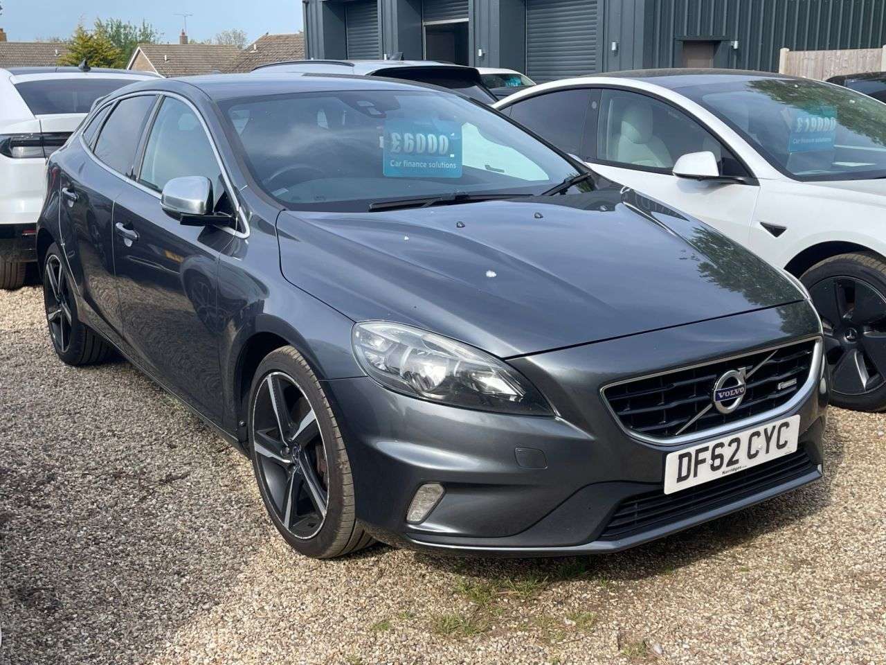 A 2013 VOLVO V40 2.0 D4 R-Design Nav Hatchback 5dr Diesel Manual Euro 5 (s/s) (177 ps) A 2013 VOLVO V40 2.0 D4 R-Design Nav Hatchback 5dr Diesel Manual Euro 5 (s/s) (177 ps)