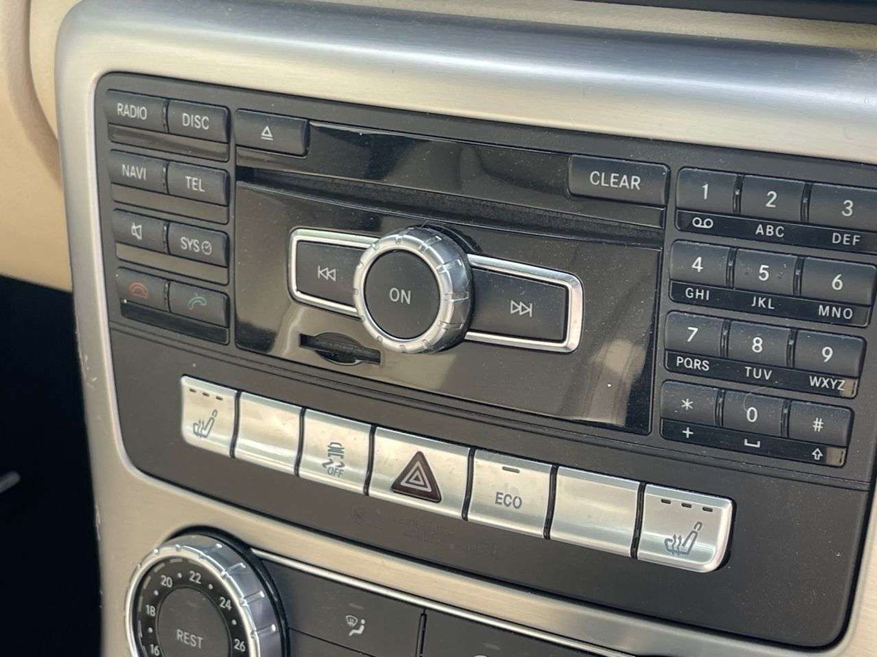 A 2011 MERCEDES-BENZ SLK 1.8 SLK200 BlueEfficiency Convertible 2dr Petrol Manual Euro 5 (s/s) (184 p A 2011 MERCEDES-BENZ SLK 1.8 SLK200 BlueEfficiency Convertible 2dr Petrol Manual Euro 5 (s/s) (184 p