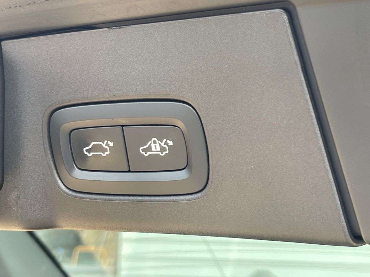 2021 VOLVO V90 2021 VOLVO V90