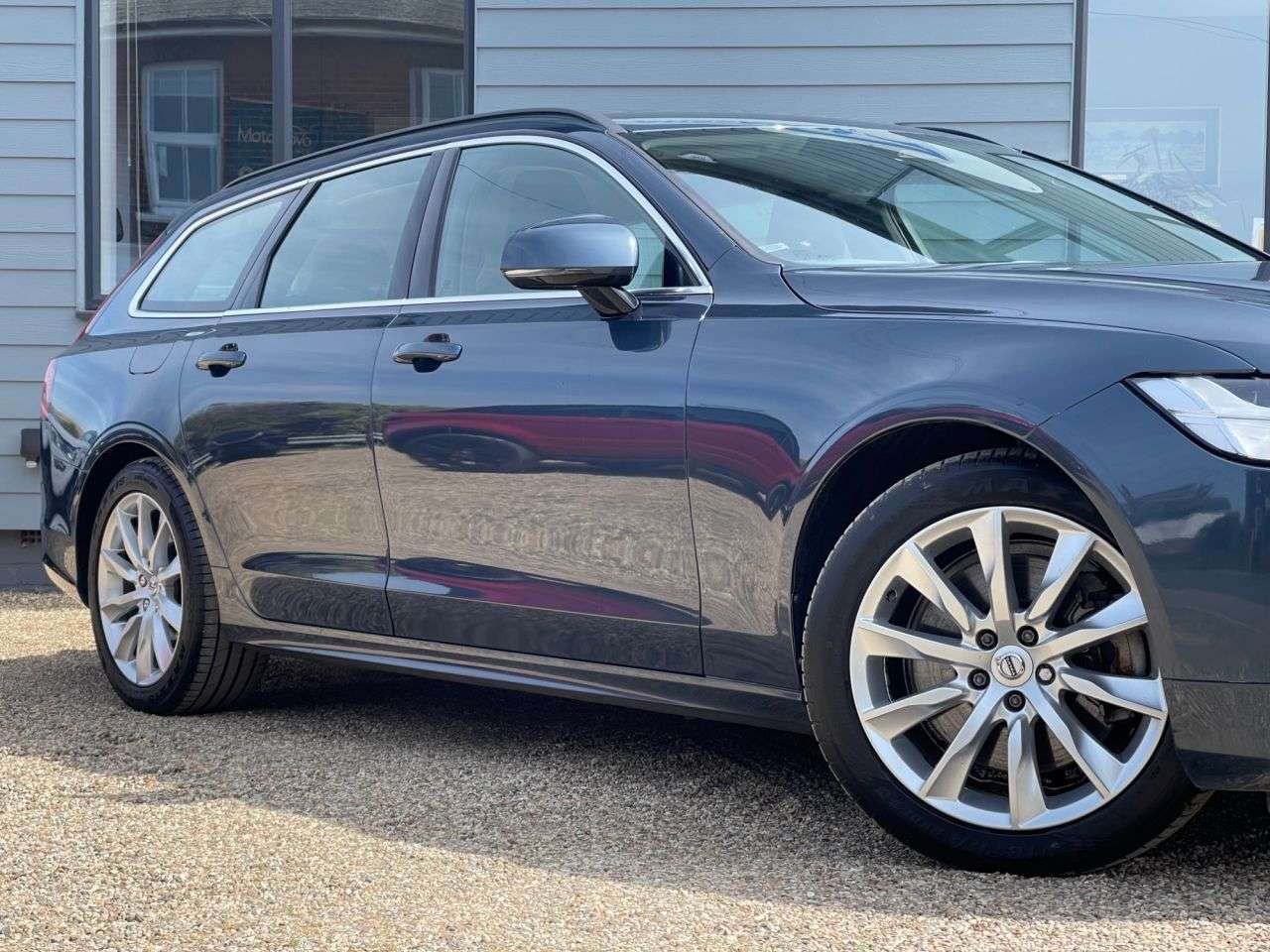 2021 VOLVO V90 2021 VOLVO V90