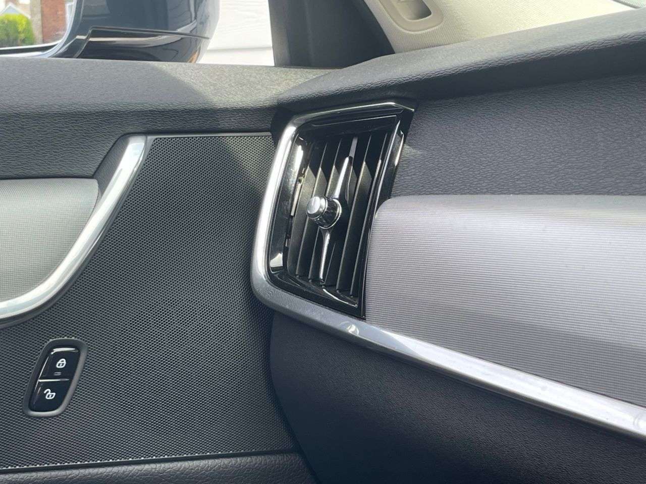 2021 VOLVO V90 2021 VOLVO V90