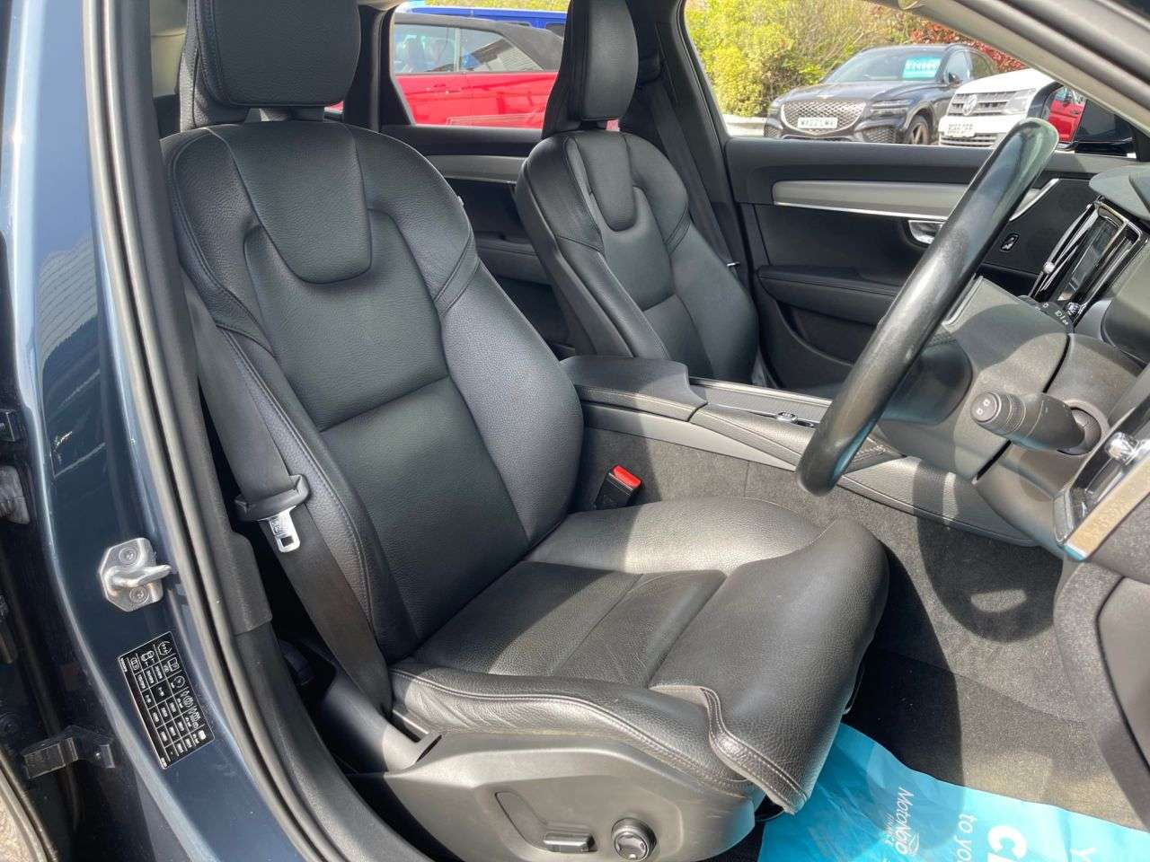 2021 VOLVO V90 2021 VOLVO V90