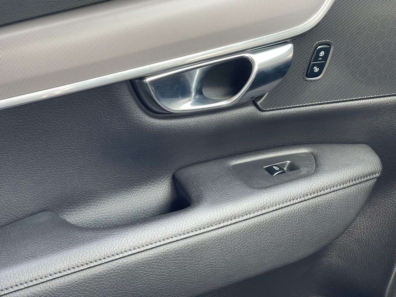 2021 VOLVO V90 2021 VOLVO V90