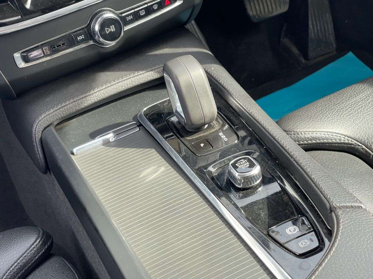 2021 VOLVO V90 2021 VOLVO V90