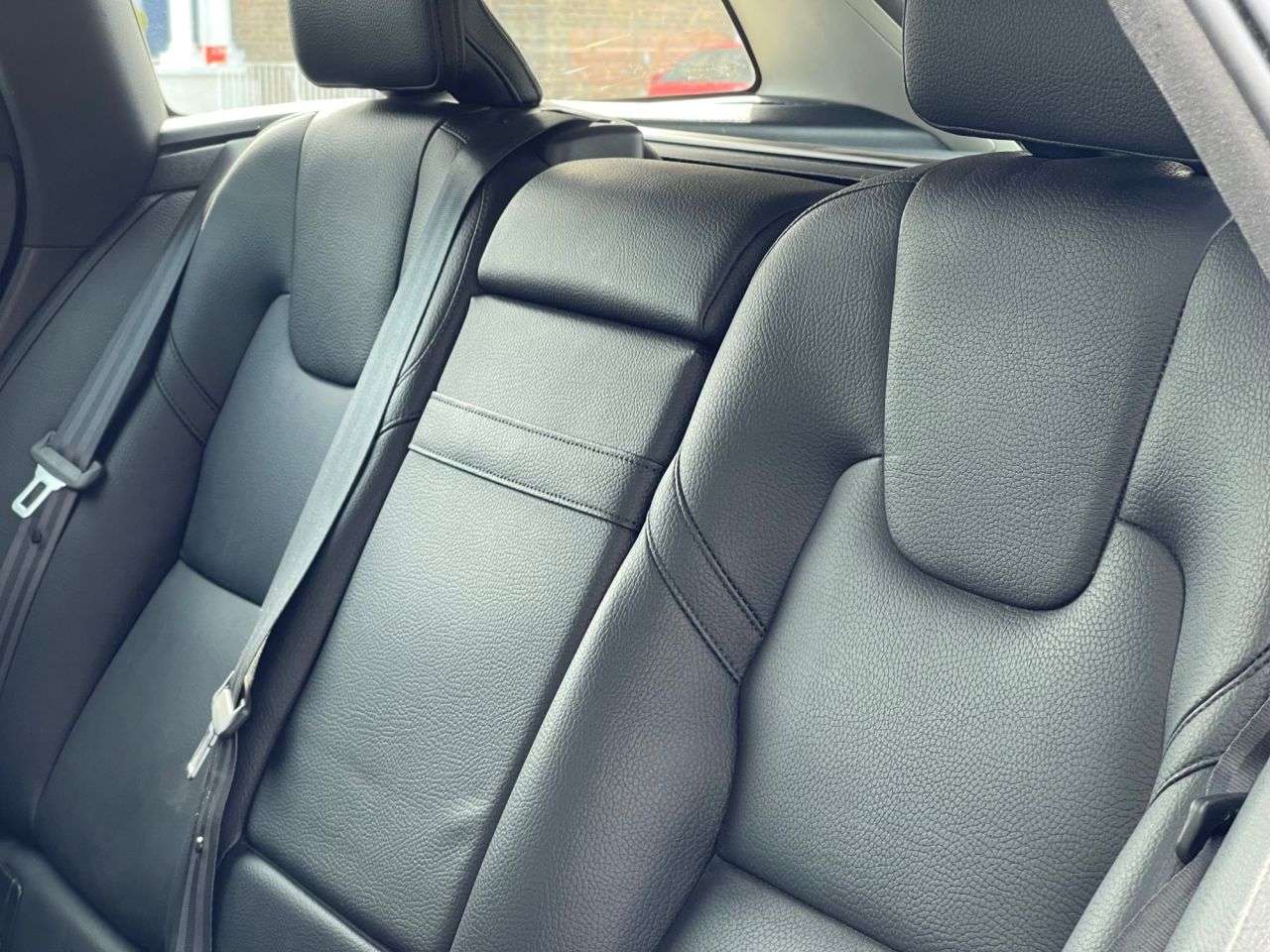 2021 VOLVO V90 2021 VOLVO V90