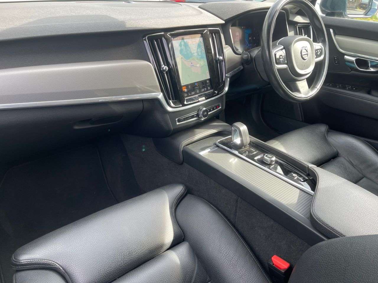 2021 VOLVO V90 2021 VOLVO V90