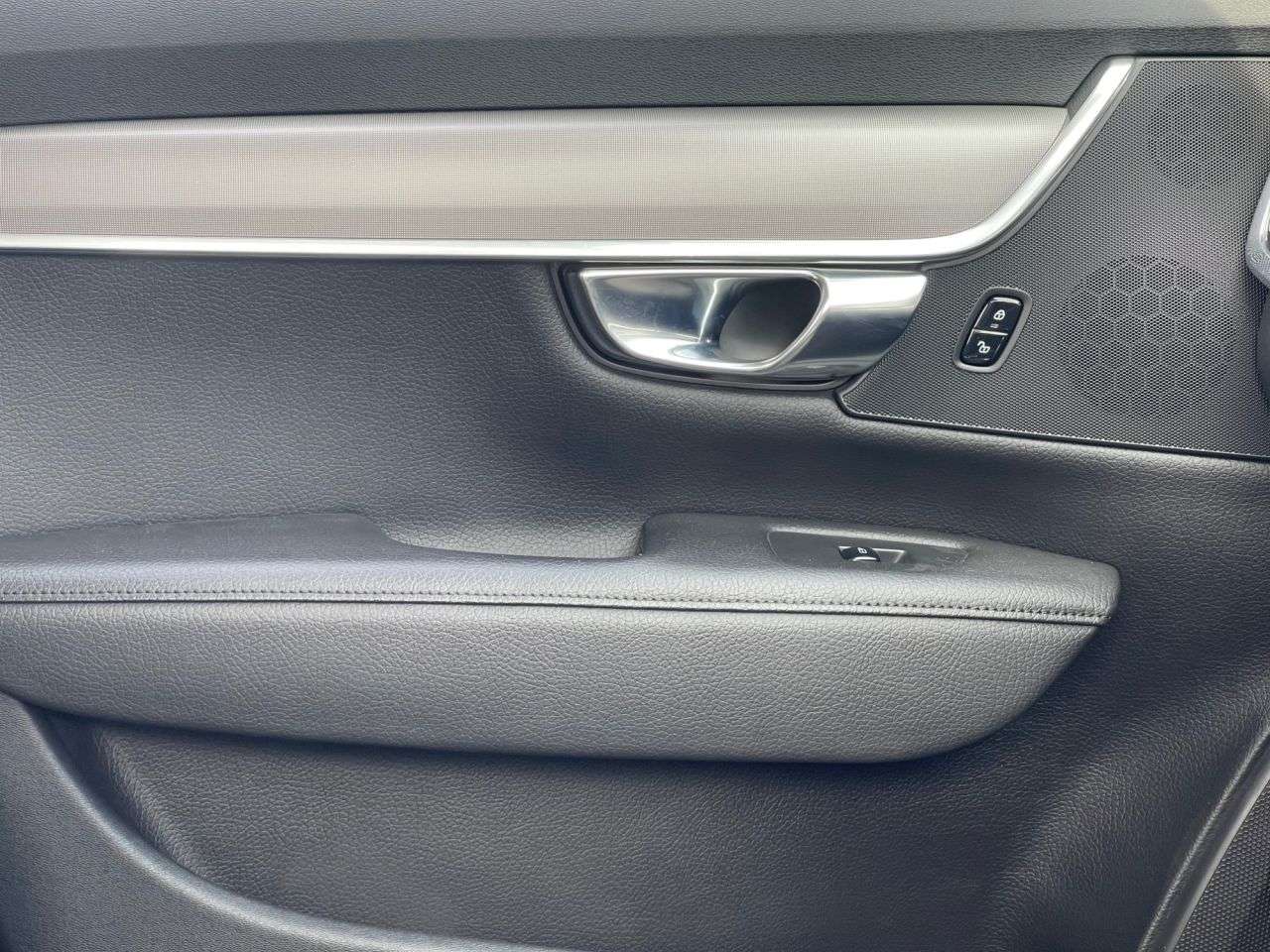 2021 VOLVO V90 2021 VOLVO V90