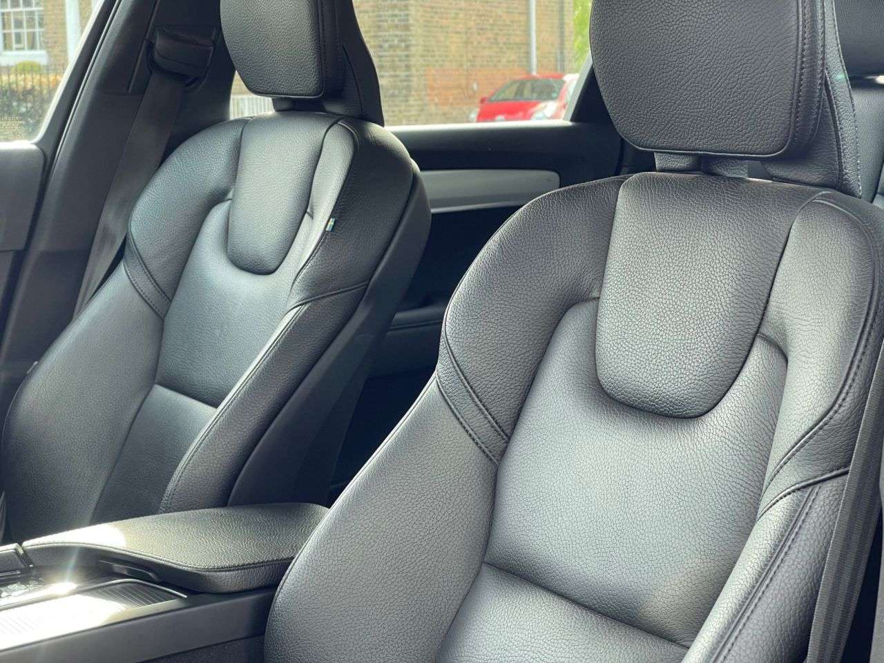 2021 VOLVO V90 2021 VOLVO V90