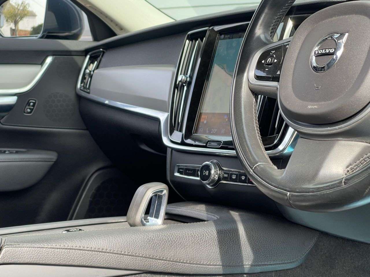 2021 VOLVO V90 2021 VOLVO V90