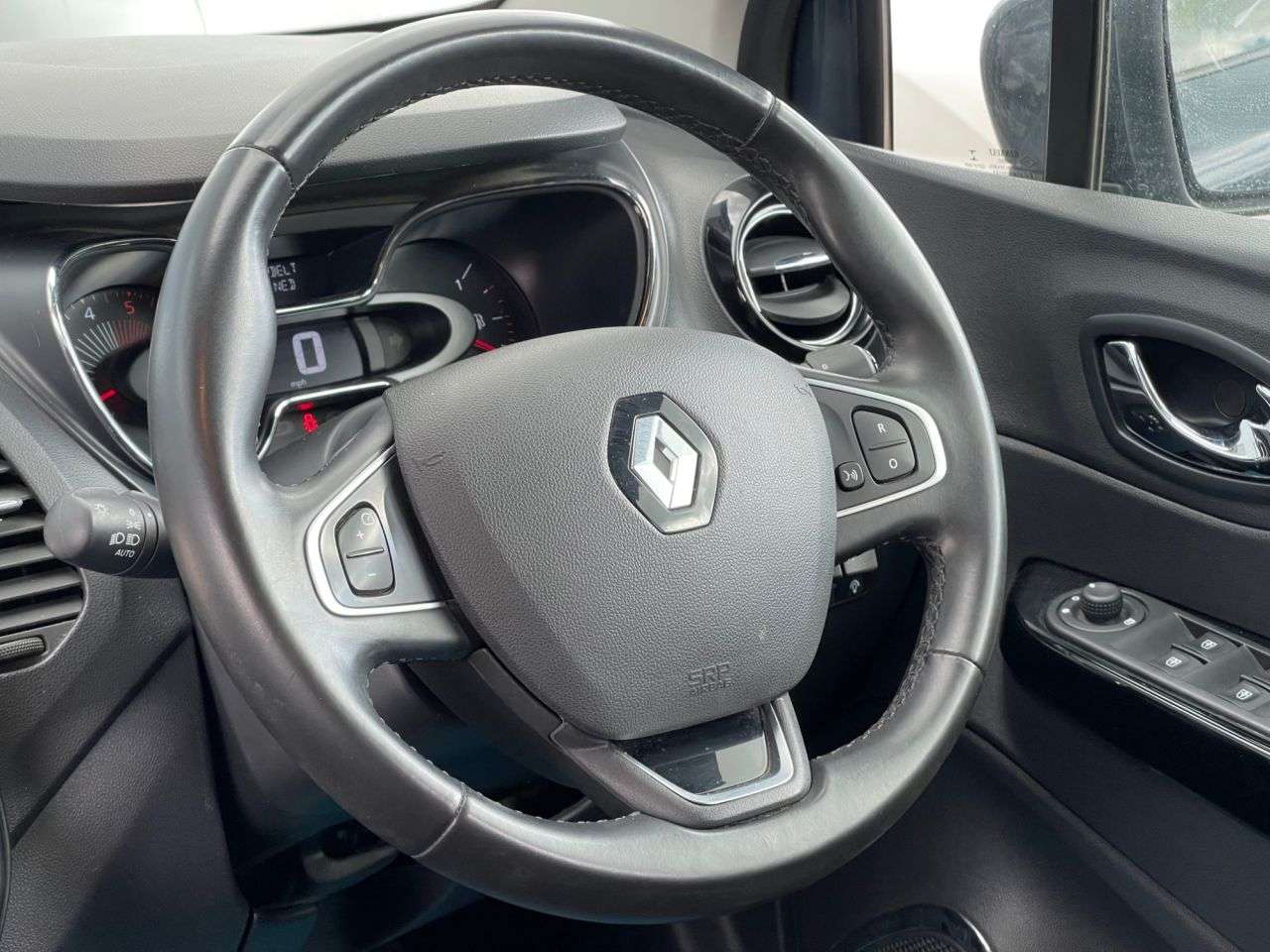 2017 RENAULT CAPTUR 2017 RENAULT CAPTUR
