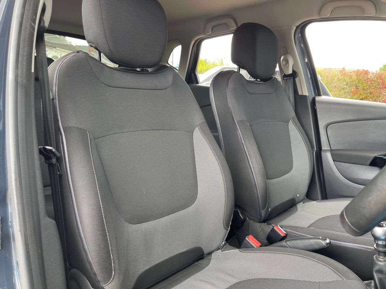 2017 RENAULT CAPTUR 2017 RENAULT CAPTUR