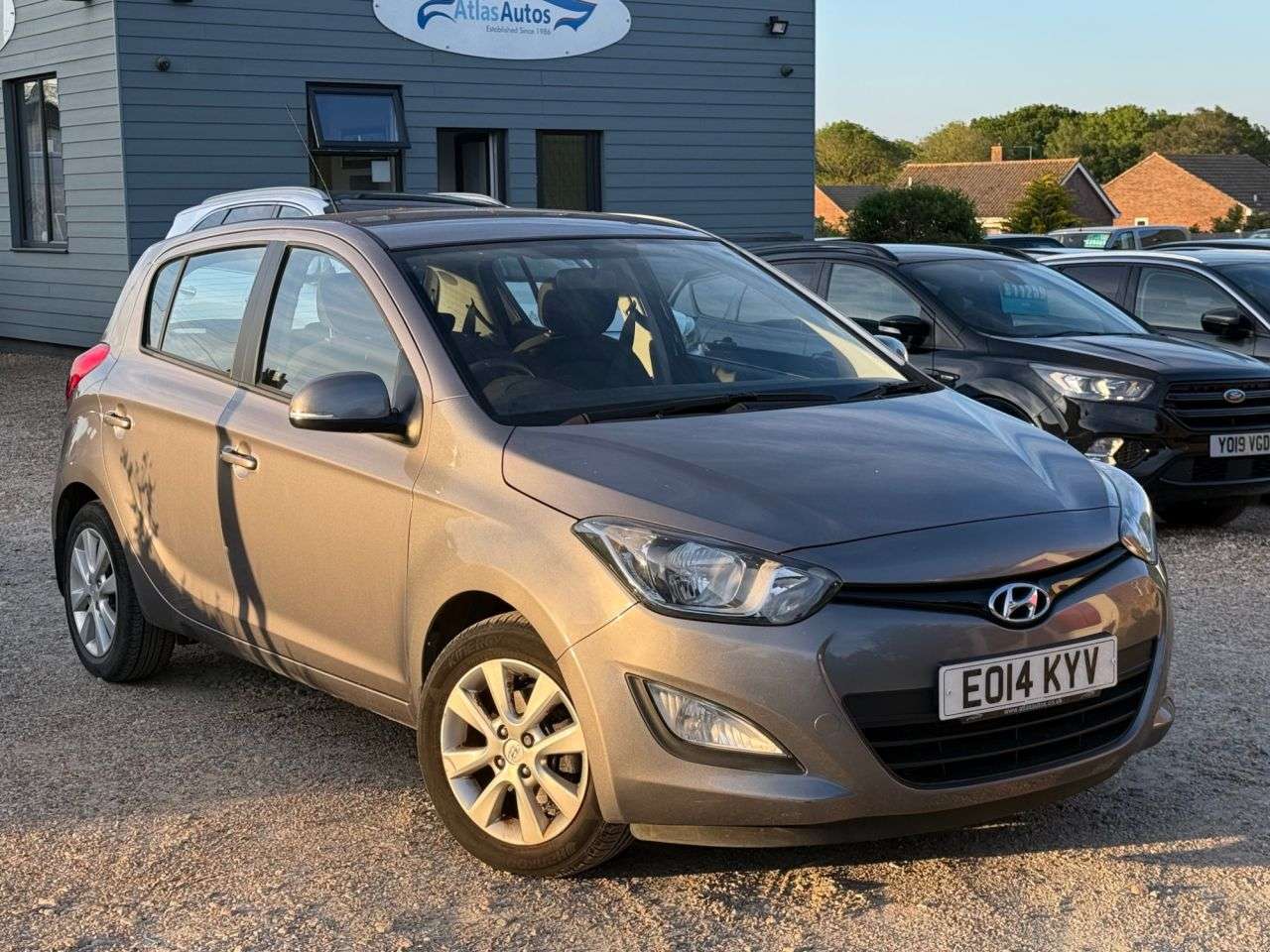 A 2014 HYUNDAI I20 1.4 Active Hatchback 5dr Petrol Auto Euro 5 (100 ps) A 2014 HYUNDAI I20 1.4 Active Hatchback 5dr Petrol Auto Euro 5 (100 ps)