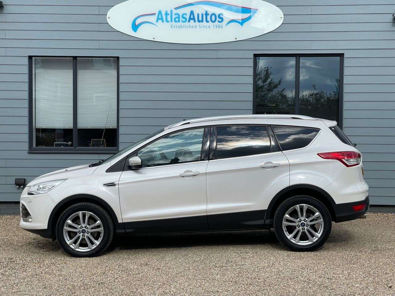 A 2014 FORD KUGA 2.0 TDCi Titanium X SUV 5dr Diesel Manual AWD Euro 5 (163 ps) A 2014 FORD KUGA 2.0 TDCi Titanium X SUV 5dr Diesel Manual AWD Euro 5 (163 ps)