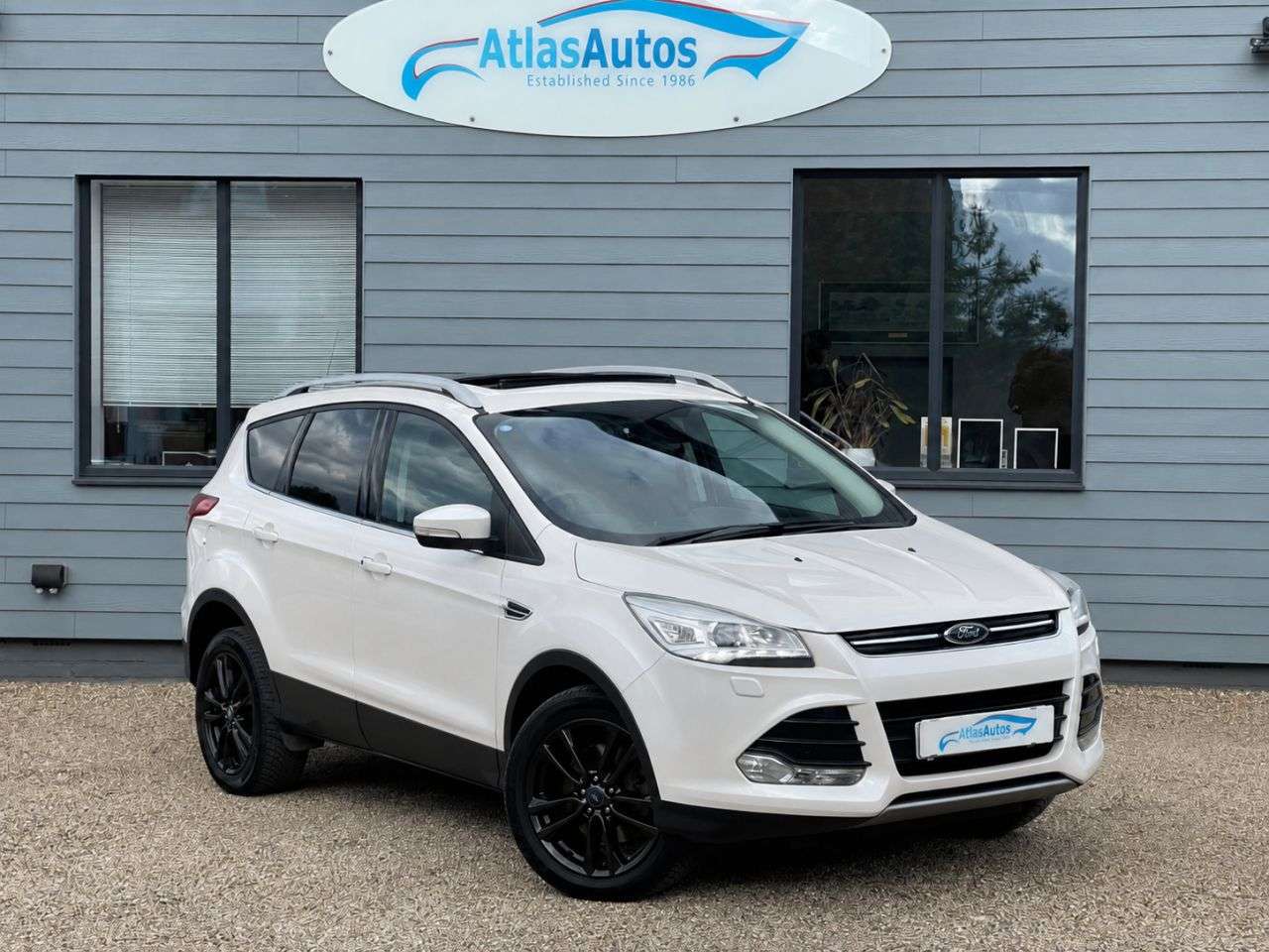 A 2014 FORD KUGA 2.0 TDCi Titanium X SUV 5dr Diesel Manual AWD Euro 5 (163 ps) A 2014 FORD KUGA 2.0 TDCi Titanium X SUV 5dr Diesel Manual AWD Euro 5 (163 ps)