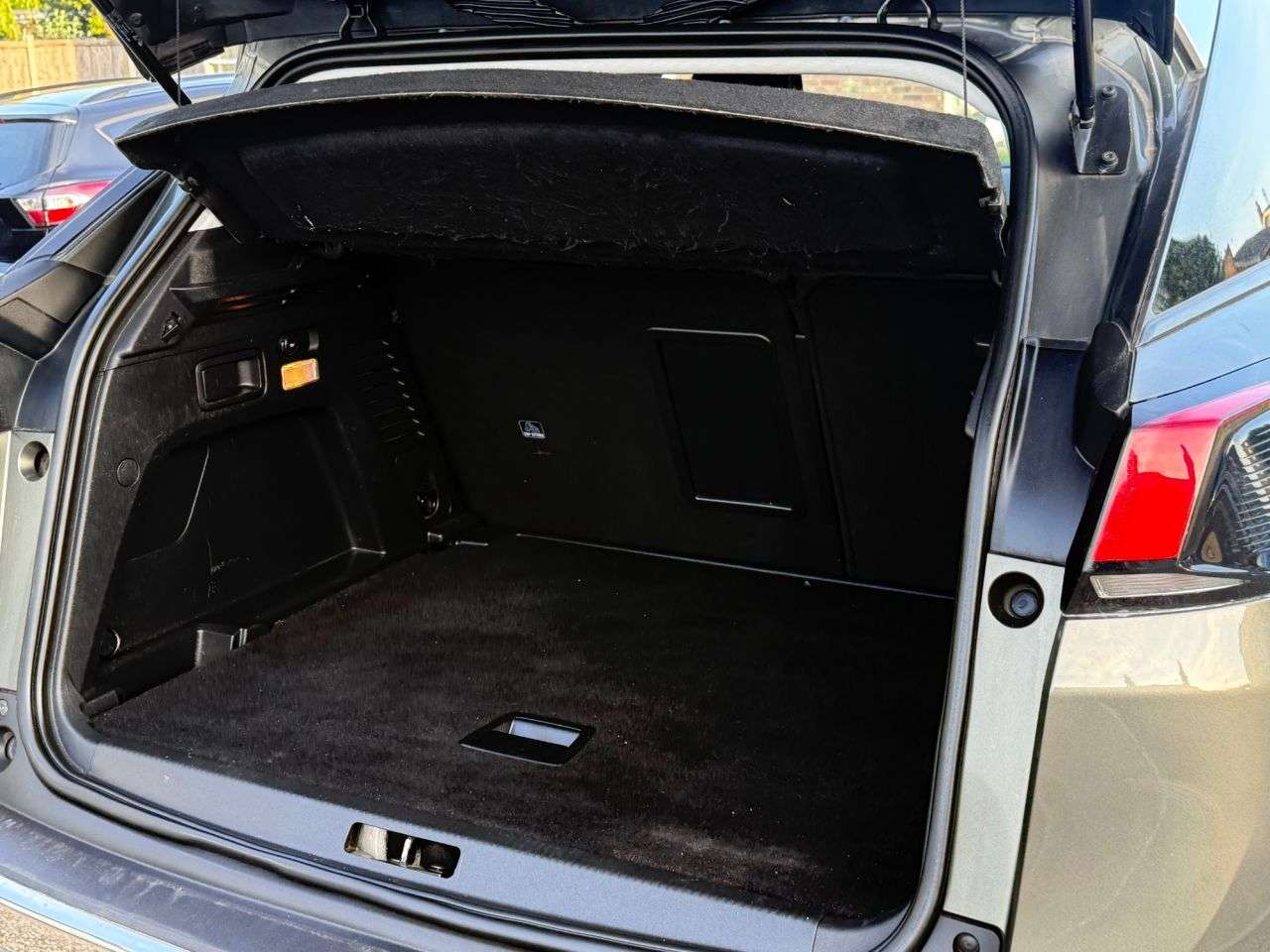 2017 PEUGEOT 3008 2017 PEUGEOT 3008