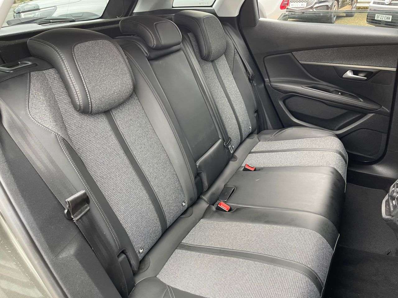 2017 PEUGEOT 3008 2017 PEUGEOT 3008