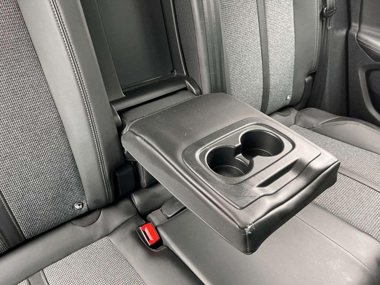 2017 PEUGEOT 3008 2017 PEUGEOT 3008