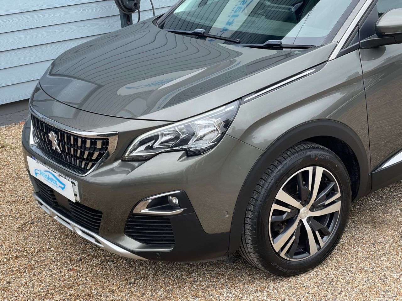 2017 PEUGEOT 3008 2017 PEUGEOT 3008