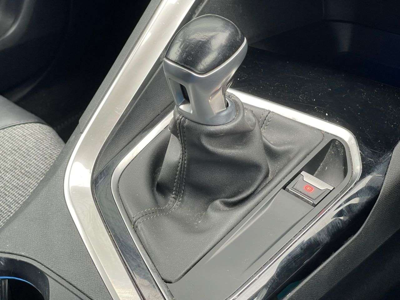 2017 PEUGEOT 3008 2017 PEUGEOT 3008