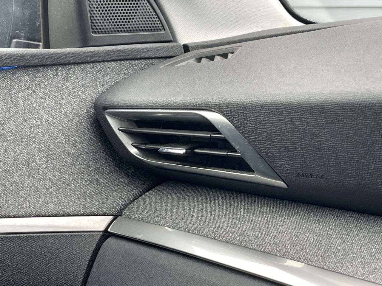 2017 PEUGEOT 3008 2017 PEUGEOT 3008