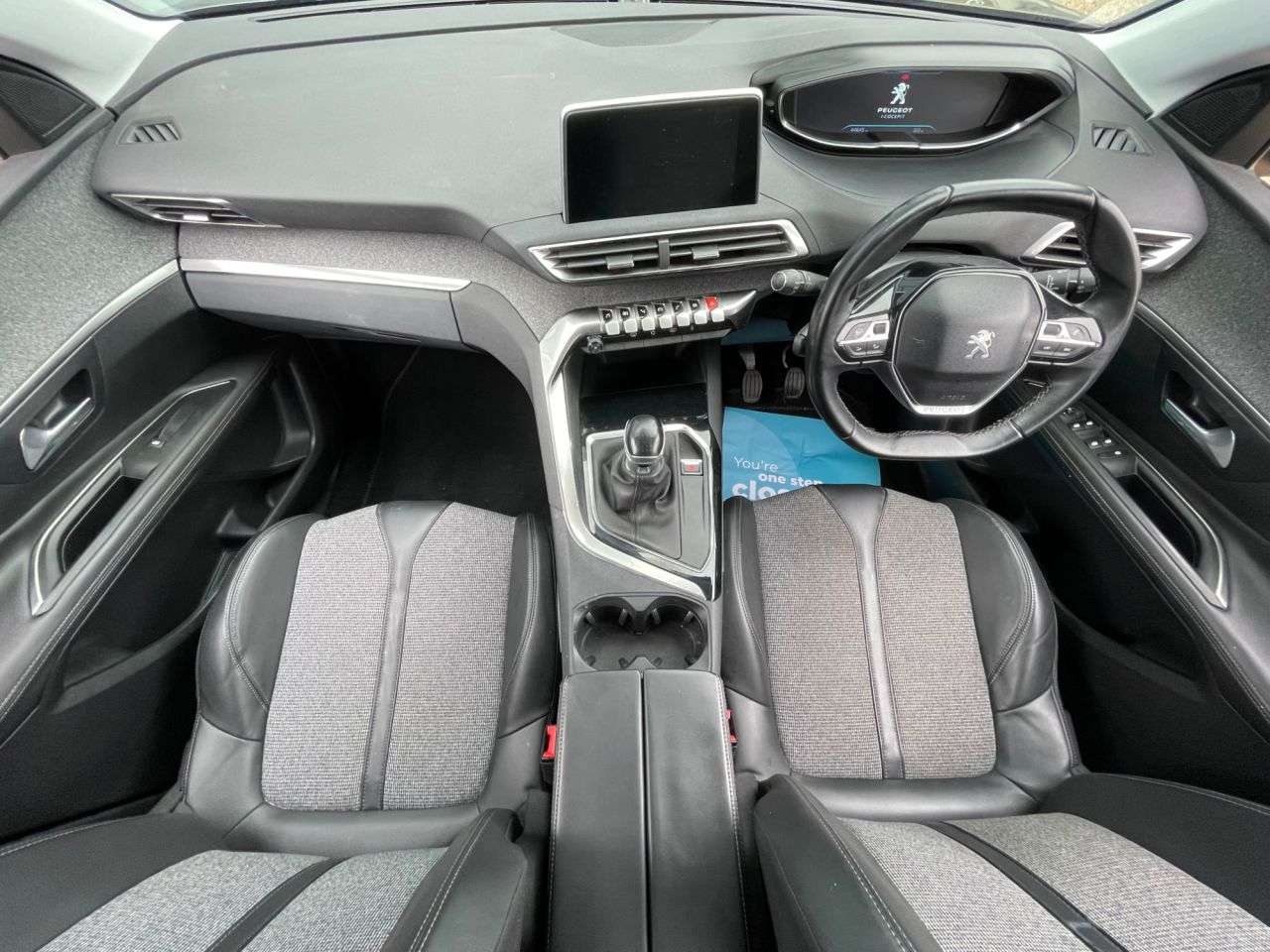 2017 PEUGEOT 3008 2017 PEUGEOT 3008
