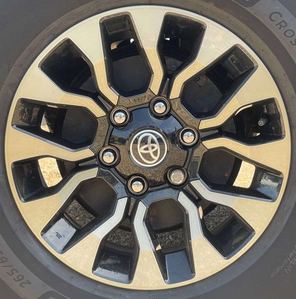 2023 TOYOTA HI-LUX 2023 TOYOTA HI-LUX