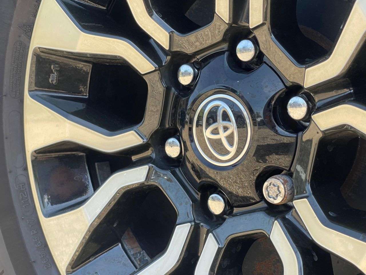 2023 TOYOTA HI-LUX 2023 TOYOTA HI-LUX