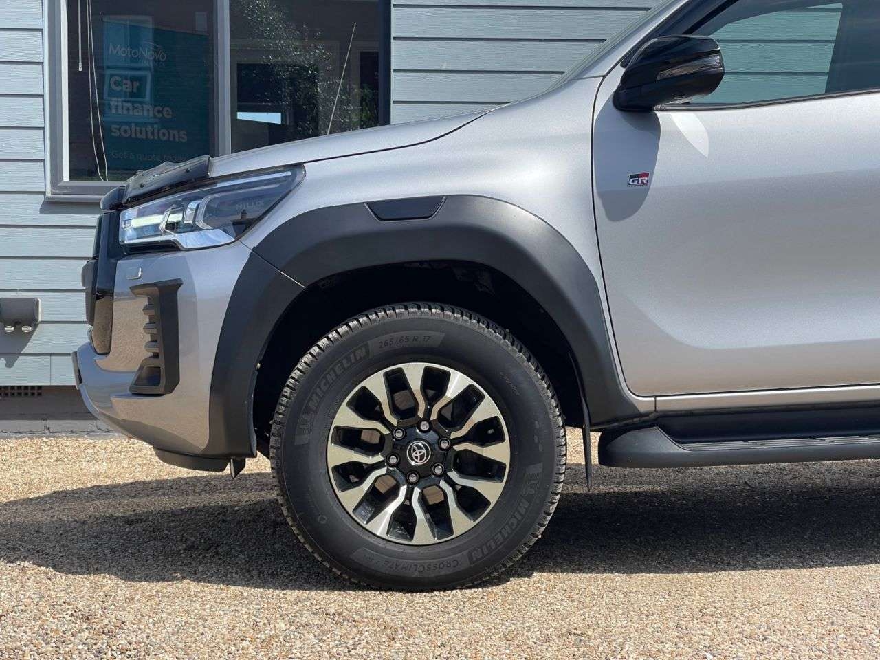 2023 TOYOTA HI-LUX 2023 TOYOTA HI-LUX
