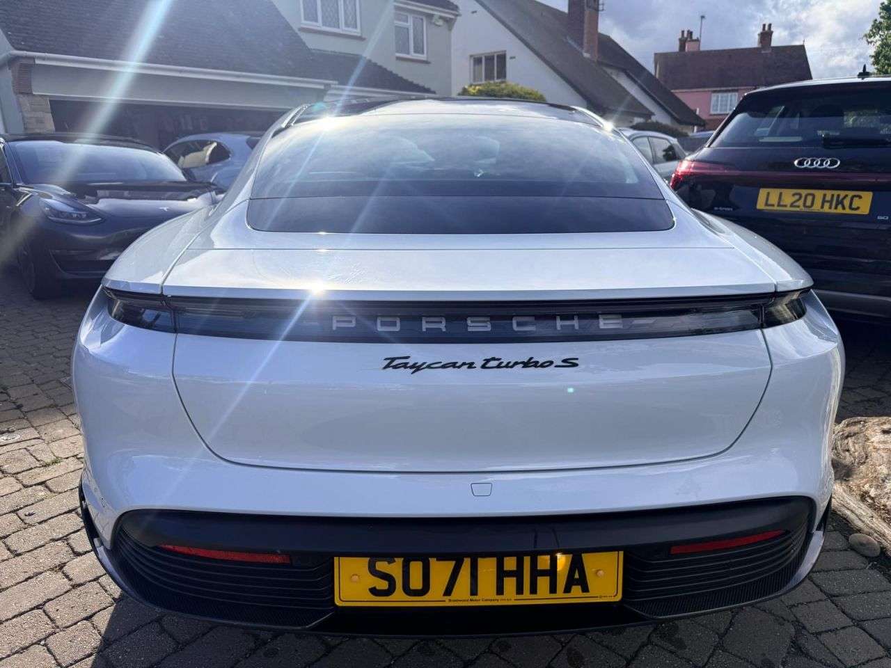 2021 PORSCHE TAYCAN 2021 PORSCHE TAYCAN
