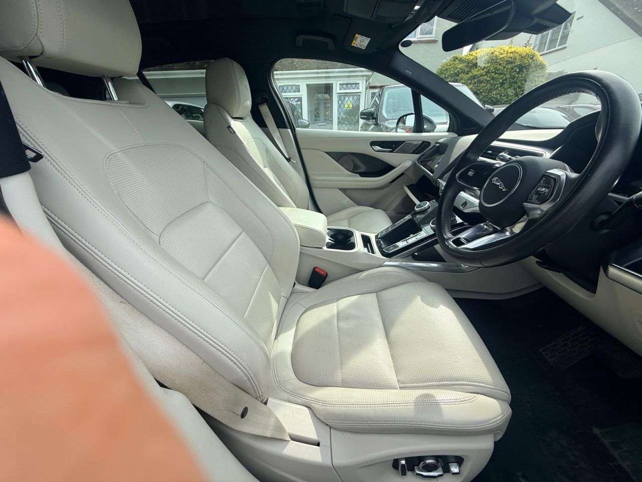 A 2021 JAGUAR I-PACE HSE A 2021 JAGUAR I-PACE HSE