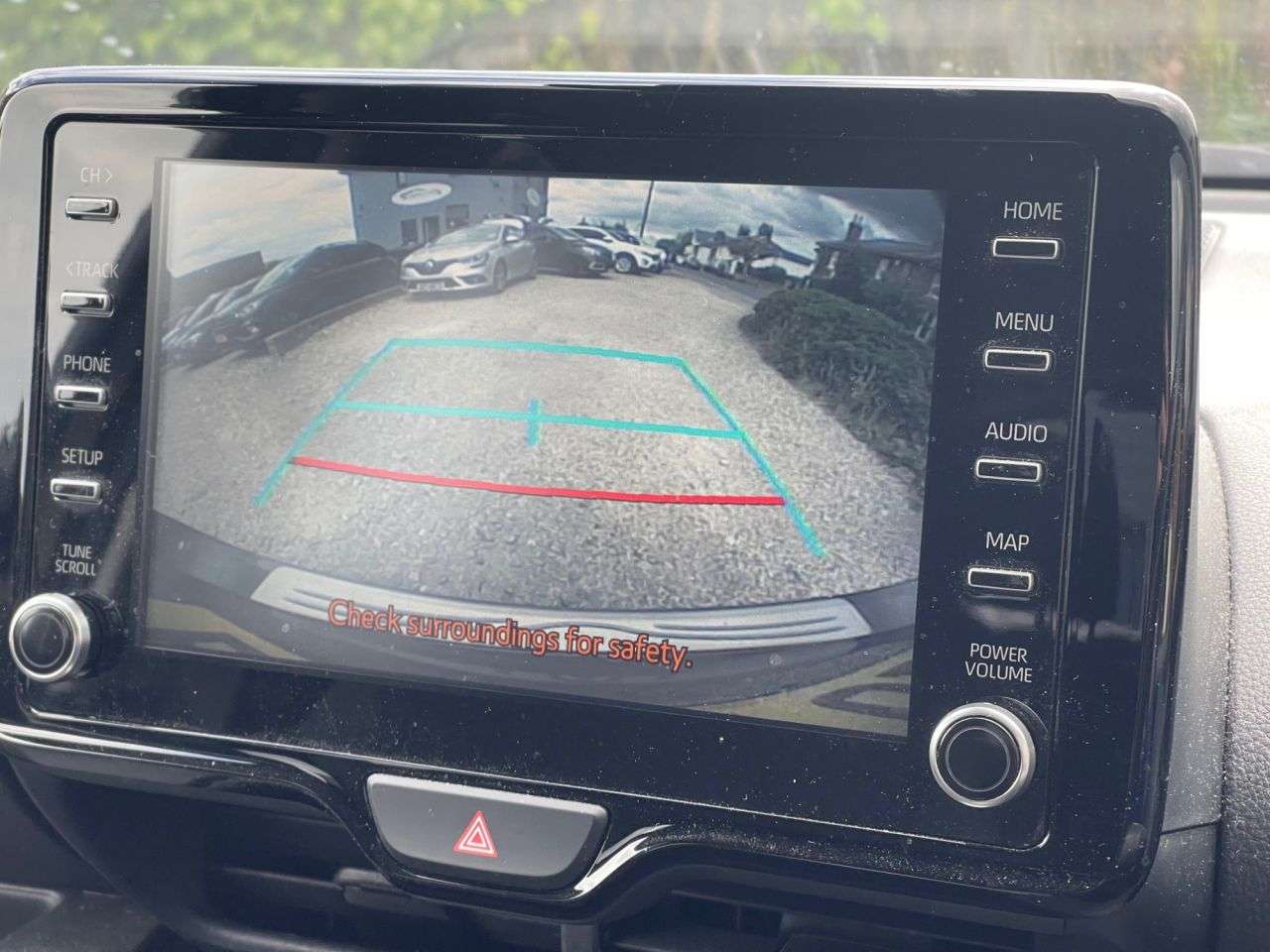 A 2022 TOYOTA YARIS 1.5 VVT-h Design Hatchback 5dr Petrol Hybrid E-CVT Euro 6 (s/s) (116 ps) RE A 2022 TOYOTA YARIS 1.5 VVT-h Design Hatchback 5dr Petrol Hybrid E-CVT Euro 6 (s/s) (116 ps) RE